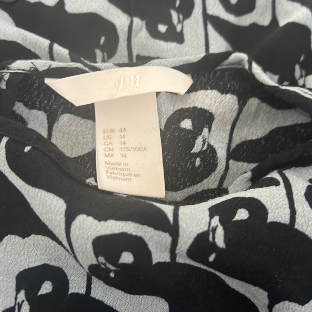 Girls H&M blouse - Picture 6 of 6